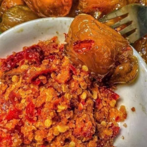 Mận Khía Lắc Muối Ớt 500G - Winnie House