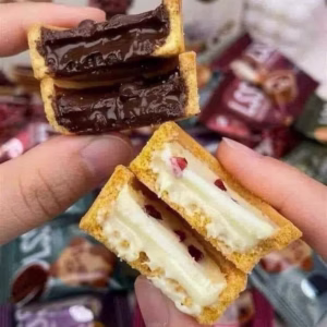 Hộp 400Gr Bánh Quy Bơ Sữa Socola Mix