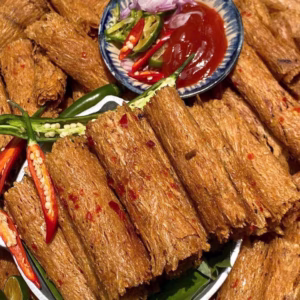 Mực Cán Tomyum Sấy Giòn, Ăn Là Ghiền 250G - Winnie House
