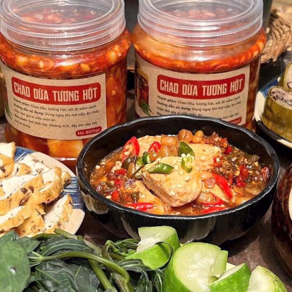 Chao Ớt Xiêm Tương Hột: Hương Vị Mới Lạ, Đậm Đà Khó Quên 800G - Winnie House