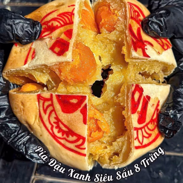 Bánh Pía Đậu Xanh Sầu Riêng 8 Trứng, Đặc Sản Trứ Danh 500G - Winnie House