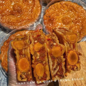 Bánh Trung Thu Gà Quay Thập Cẩm 8 Trứng Thượng Hạng 600G - Winnie House