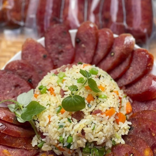 Lạp Xưởng Tươi Đặc Sản Cai Lậy Tiền Giang 500G - Winnie House