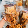 Chuối Sấy Mè Gừng Giòn Ngọt Ngon Khó Cưỡng 500G - Winnie House - Ảnh 4