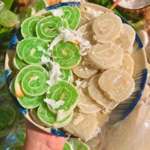 Kẹo Dừa Non Cuộn, Hương Vị Quê Nhà Ngọt Ngào 500G - Winnie House