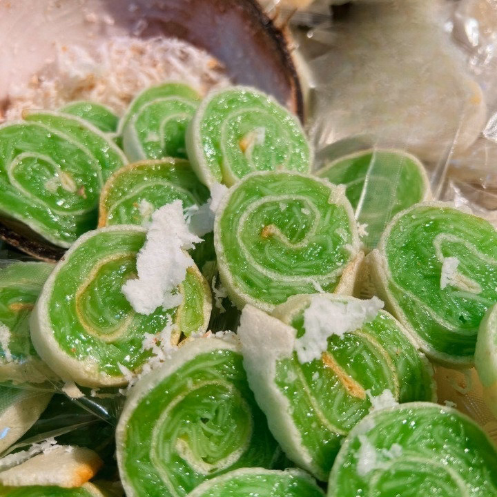 Kẹo Dừa Non Cuộn, Hương Vị Quê Nhà Ngọt Ngào 500G - Winnie House - Ảnh 11