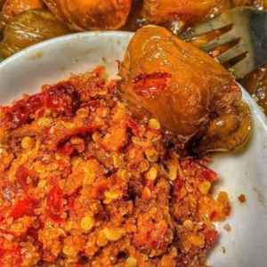 Mận Khía Lắc Muối Ớt 500G - Winnie House