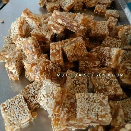 Mứt Dừa Sợi Sên Khóm Nhà Làm Không Pha 500G - Winnie House - Ảnh 3