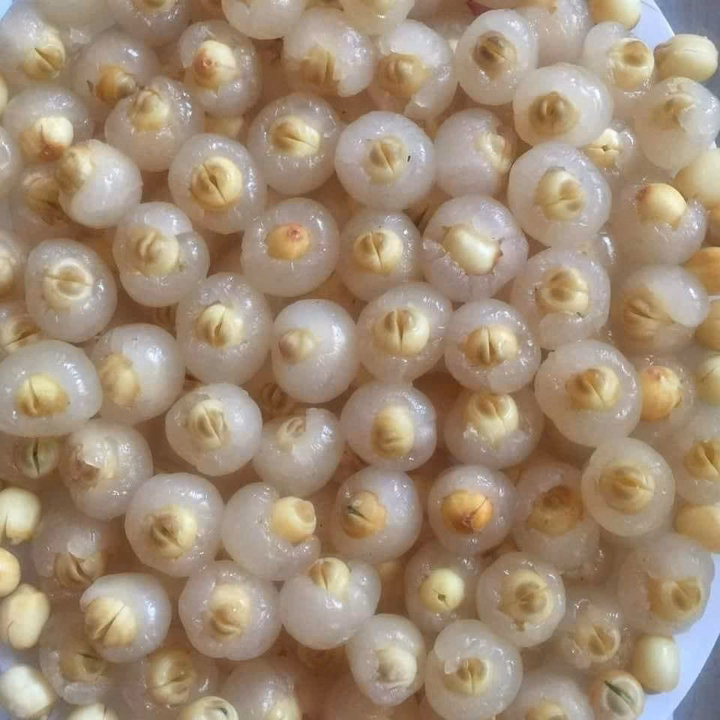 Long Nhãn Ôm Hạt Sen Siêu Ngon Lạ Miệng 350G - Winnie House - Ảnh 4