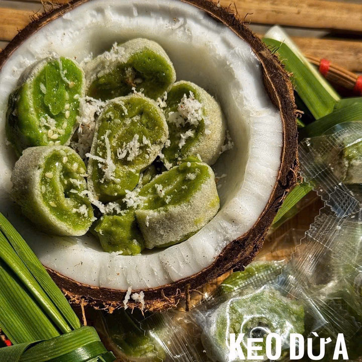 Kẹo Dừa Non Cuộn Lá Dứa Miền Tây - Béo Ngậy Ngất, Ăn Là Mê 500G - Winnie House - Ảnh 5