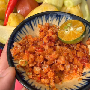 Muối Ớt Đỏ Hột Rang - Cay Ngon Xuyên Việt 500G - Winnie House