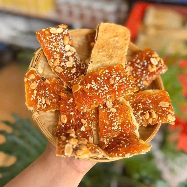 Mứt Xoài Đế Bánh Phồng - Thơm Ngon Khó Quên 500G - Winnie House