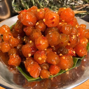 Mận Khía Lắc Muối Ớt: 3 Vị Mặn-Ngọt-Cay, Ăn Là Mê 500G - Winnie House