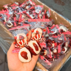 Táo Đỏ Sữa Lạc Đà Kẹp Dâu Tây Hot Hit - Bh Minh Ngọc