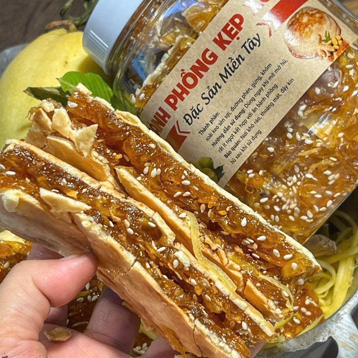Bánh Phồng Kẹp Xoài, Đậm Đà Hương Vị Miền Tây 500G - Winnie House - Ảnh 2