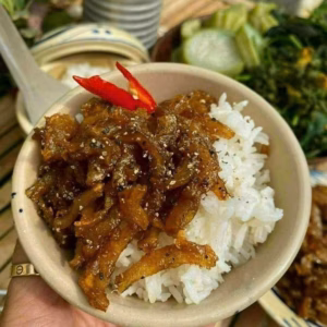 Cá Cơm Kho Sấy Tiêu Chân Ái Vị Miền Tây 300G - Winnie House