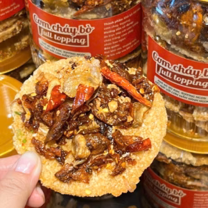 Cơm Cháy Bò Full Topping, Đậm Đà Vị Ngon, Giòn Rụm Mê Ly 500G - Winnie House