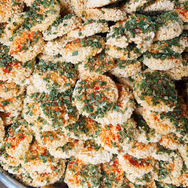 Cơm Cháy Mắm Hành Mini – Giòn Cay Ngon Ngất Ngây 250G - Winnie House - Ảnh 4