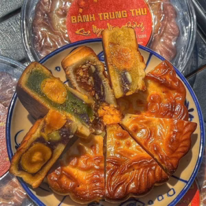 Bánh Trung Thu Kim Ngọc Mãn Đường Trà Xanh, Đậu Xanh, Khoai Môn, Thập Cẩm Gà Quay - Winnie House
