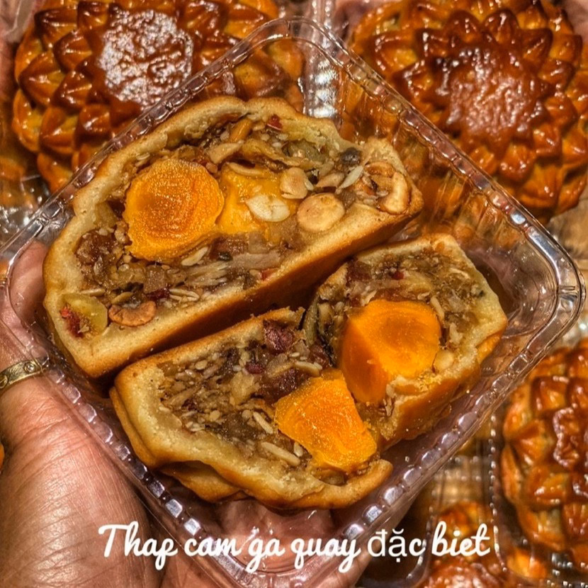 Bánh Trung Thu Thập Cẩm Gà Quay Thượng Hạng Quanh Năm - Winnie House - Ảnh 9