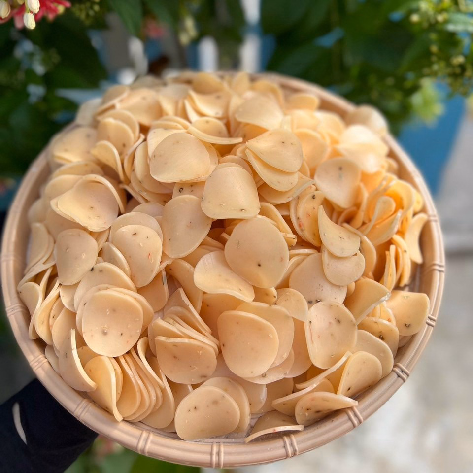 Bánh Phồng Tôm Tiêu Ớt Đầy Hương Vị 500G - Winnie House - Ảnh 4